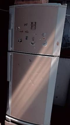 urgent sale freezer num 032 149 34611