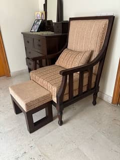 stylish brand new chair & matching foot stool