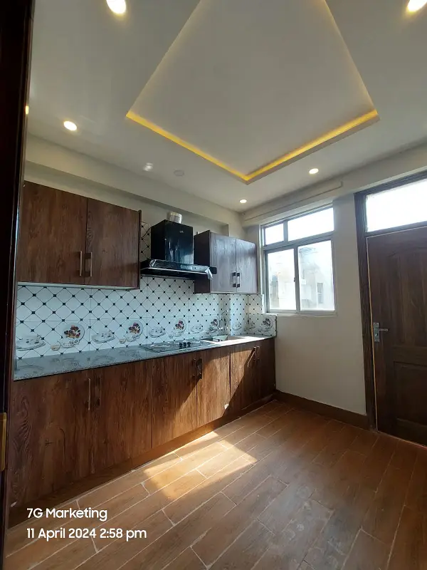 Brand new apartment for in E 11