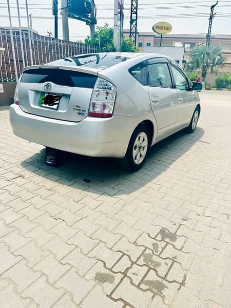 Toyota Prius 2013 1