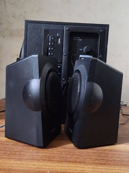 Speaker with Woofer 2