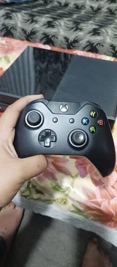 Xbox 1 tb10 games installed wireless controller