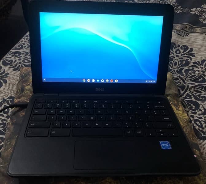 chrome Book 11 ( 3180 ) Touch Screen , play store , 1