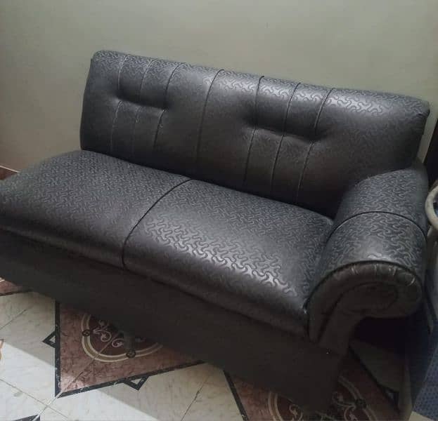 4 Seater Sofa Set. 3