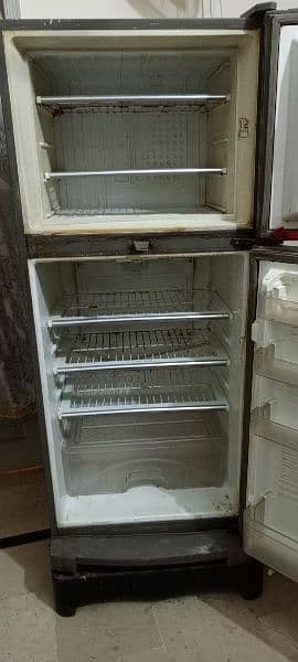 DAWLANCE FRIDGE WORKING CONDITION 6