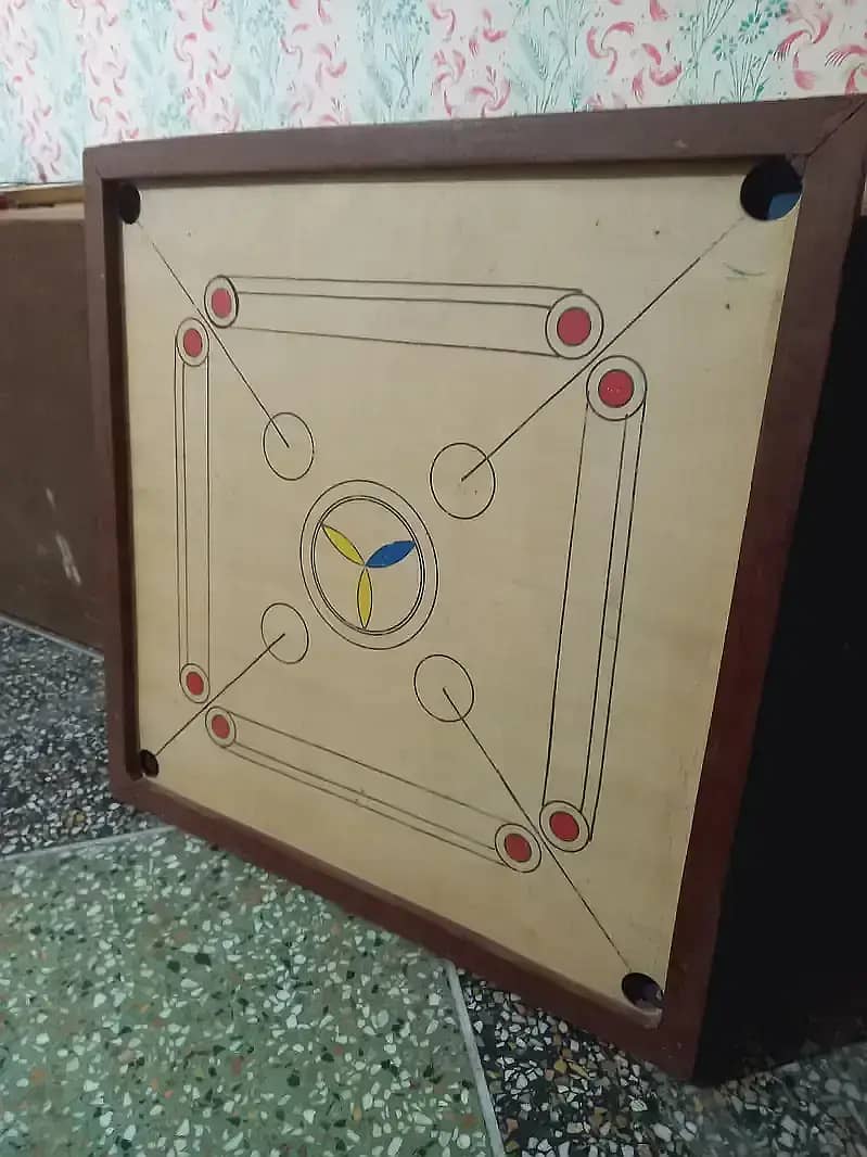 32 inch Carrom Board Game Original Lasani Wood. 2