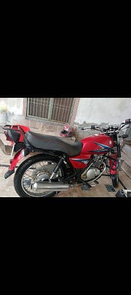 Suzuki GS 150 4