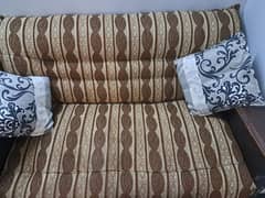 7 seater sofa set with caushions