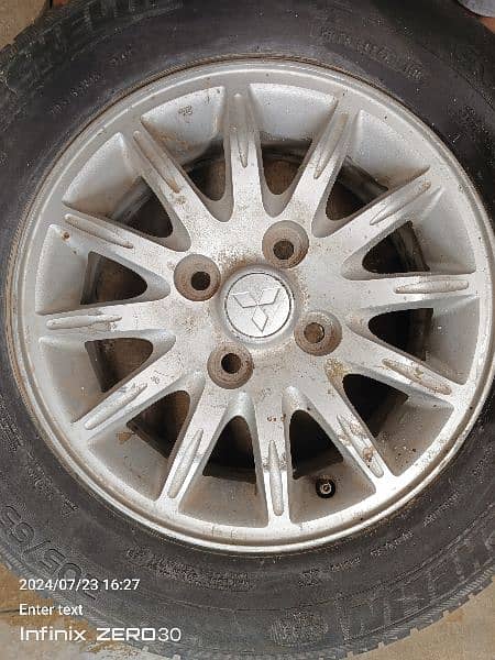 tyre and alloy rims for sale 205/65 R-15 6