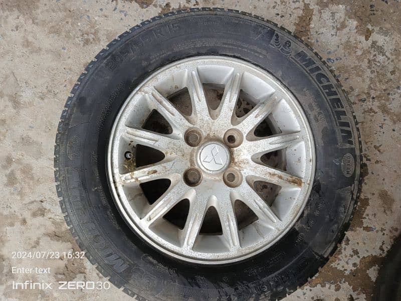 tyre and alloy rims for sale 205/65 R-15 11