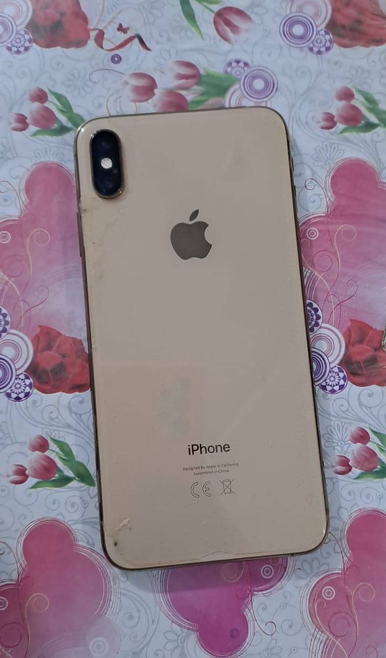 Iphone xs max pta approved golden colour 64 gb 0