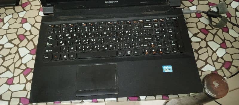 Lenovo B590 1