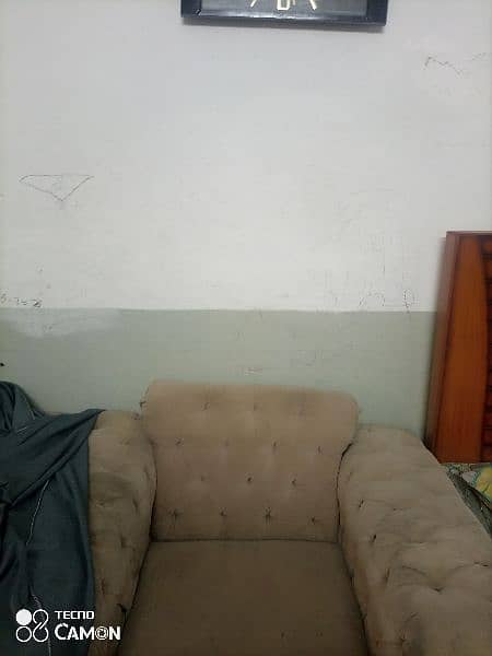 sofa for urgent sale+ sofa cover 4