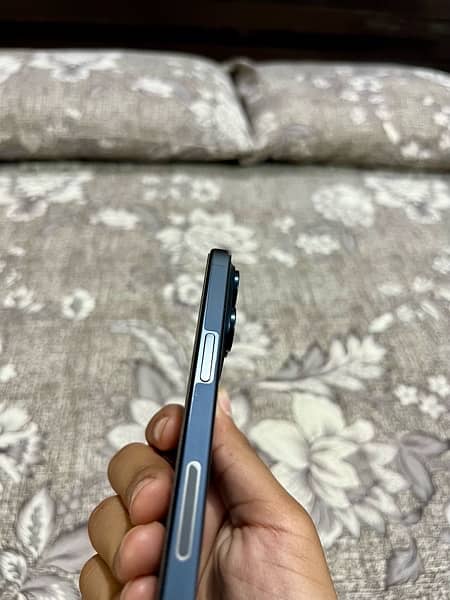 IPHONE 15 PRO MAX BLUE TITANIUM 256 GIGA BYTES LLA MODEL DUAL E-SIM 8