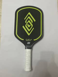 Carbon Fiber Pickleball Paddle avaiable at best price in Pakistan