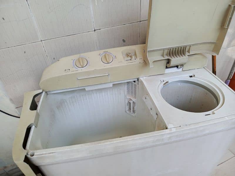 Double tub Washing machine 3