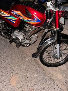 Honda CD 70 IN LUSH CONDITION FOR SALE