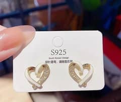 heart design gold plated rhinestone studs