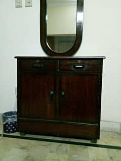 Dressing Table with mirror