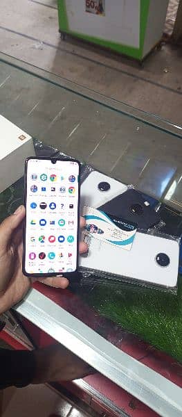 moto z4 (4+128) pta approved new stocks available usa 03186414811 4