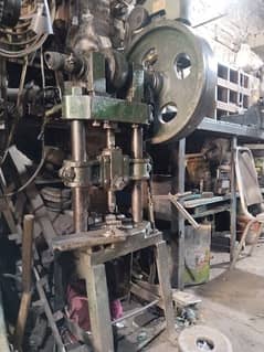 power press machine.  H type power stock 5 Ton