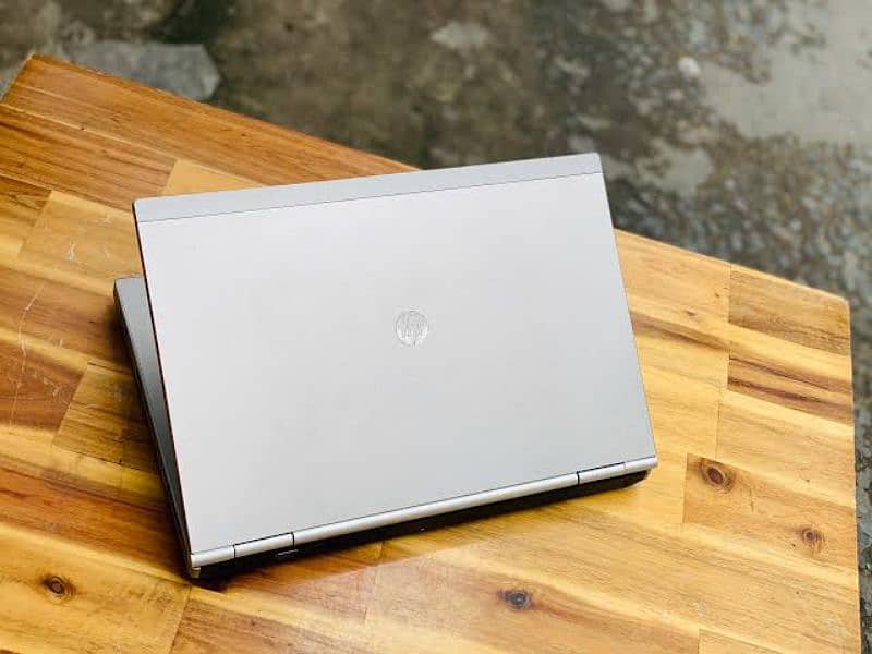 HP Laptop Core i5 2nd Generation EliteBook (Ram 4GB + Hard 320GB) 2