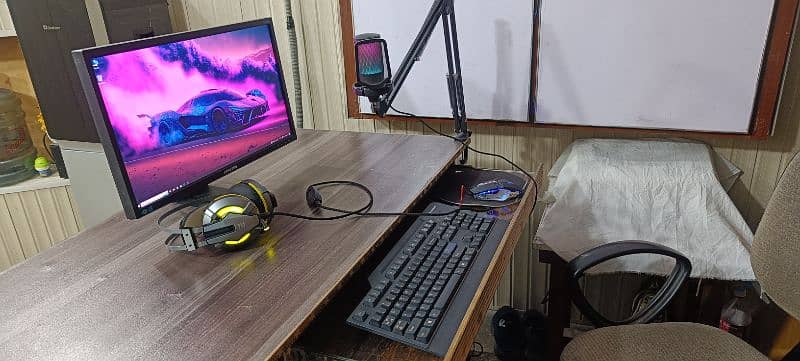Gaming System with 4GB Graphics Card 0