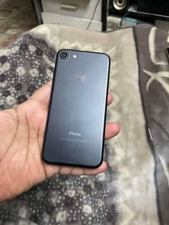 iphone 7 PTA approved 32 gb 100% battery health