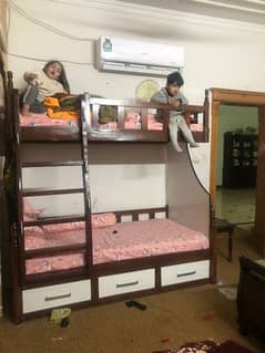 bunk bed