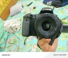 D60 CANON Body with lense