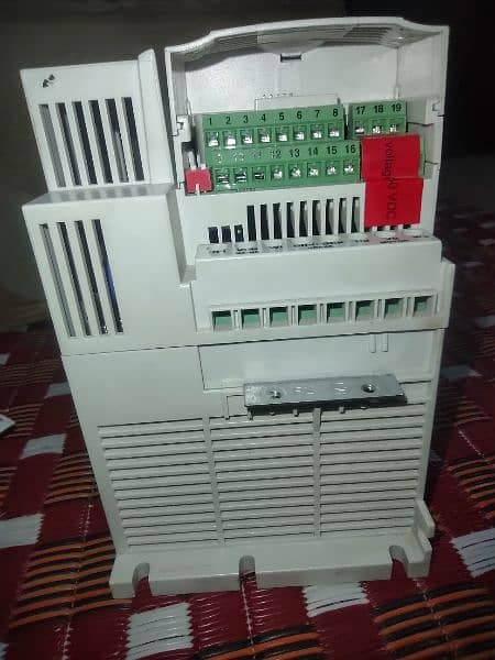 VFD INVERTER IMPORTED  SIEMENS,ABB, AMB  SCHINDLER 3 PHASE MOTOR 4