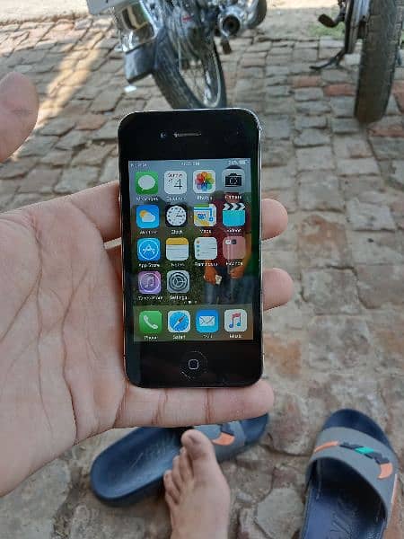 i phone 4s  03164258031 for sale urgent used ondition 7