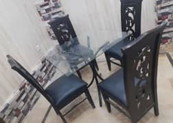 4 seater dining table