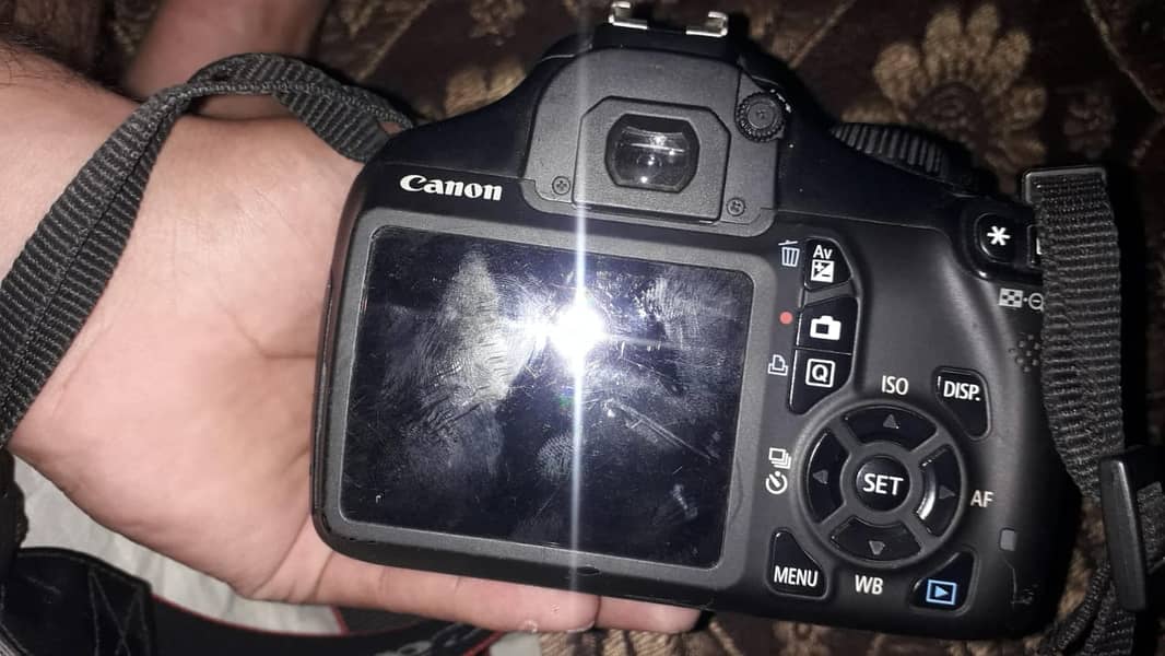 CANON DSLR 1100D 0