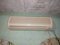 Japanese AC bhtreen condition me he 0.75 ton Ac  original he