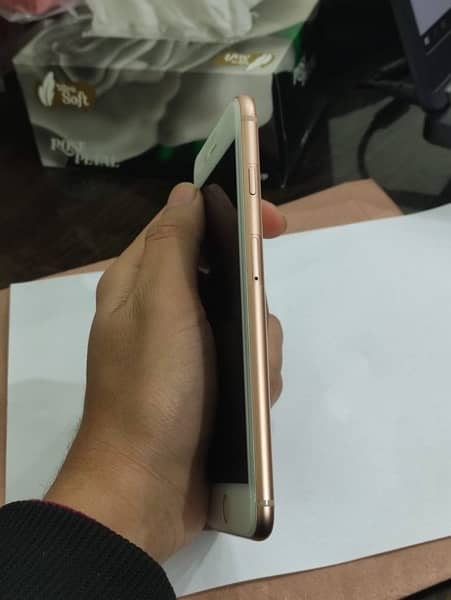 IPhone 8 Plus 64 GB PTA Approved 3