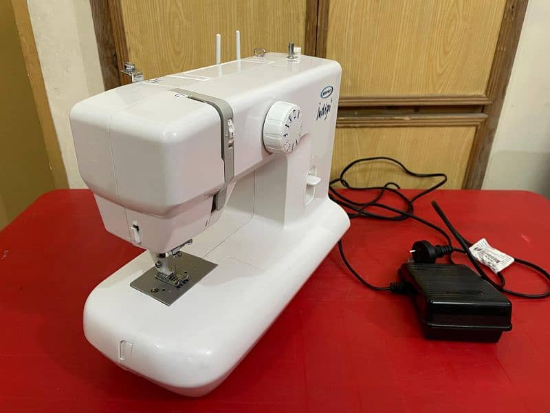 Semco Indigo Automatic Sewing Machine, Imported 9