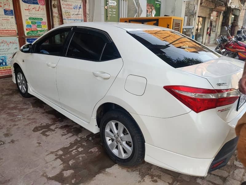 Toyota Corolla Altis 2016 5