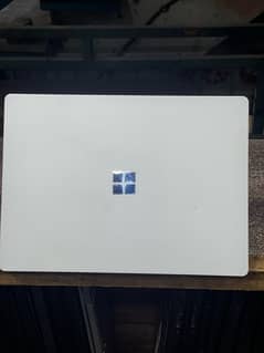 Microsoft Surface Laptop 3 - Core i5 10Th - 8Gb ram 128gb ssd