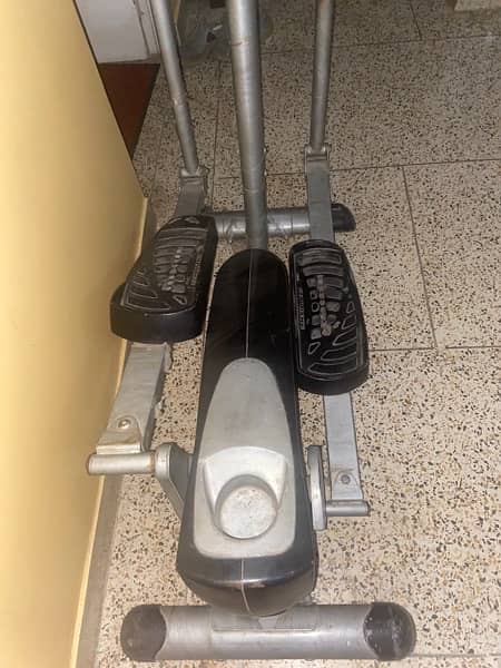 Exercise cycle (elliptical) 1