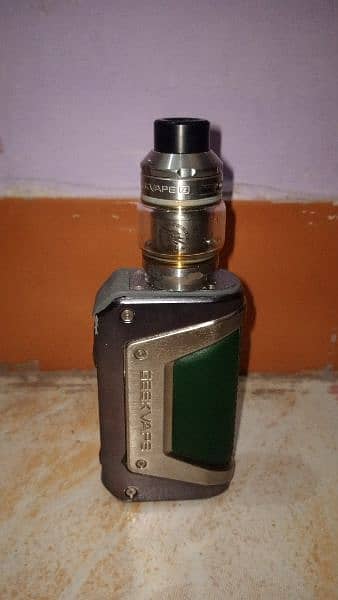 GeekVape L200 (Aegis Legend 2) 1