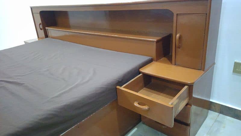 Double Bed | Queen Size | without mattress 7