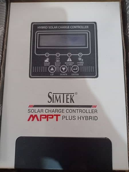 simtek mppt 70 ampair solar charge controller 1