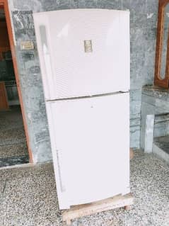 100% GENUINE CONDITION FRIDGE . 10/10warreny . 03358085439