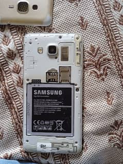 Samsung galaxy grand prime (screen broken) 0