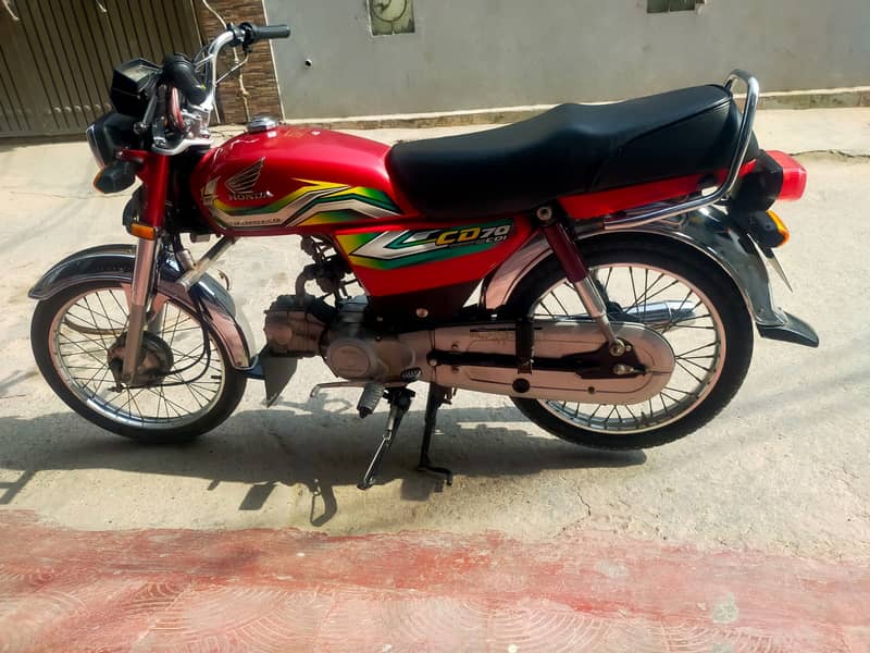 Honda CD 70 2022-23 0