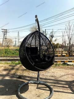 Egg hanging swing