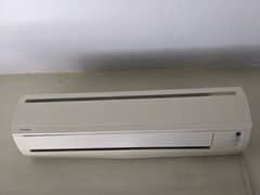 Daikin 1.5 ton split ac air conditioner goodthan Haier Gree Mitsubishi