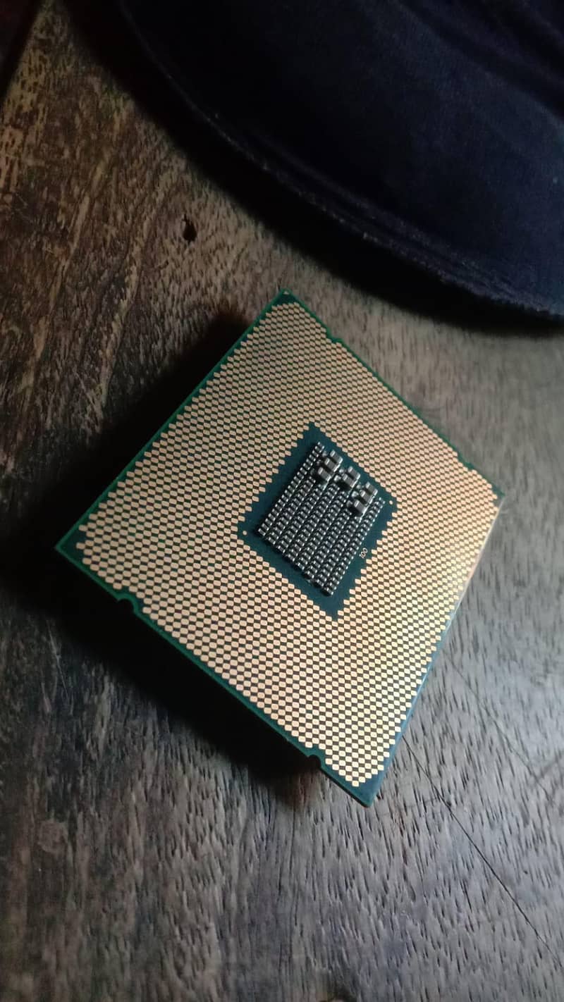 Intel Xeon E5-2650-V4 1