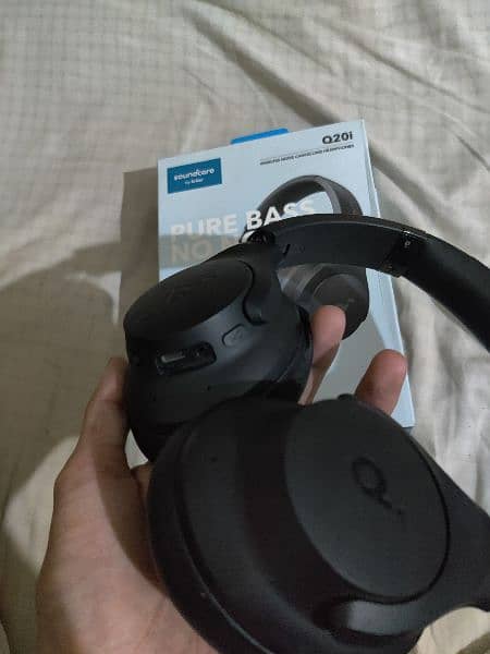 Soundcore headphones Q20i 6